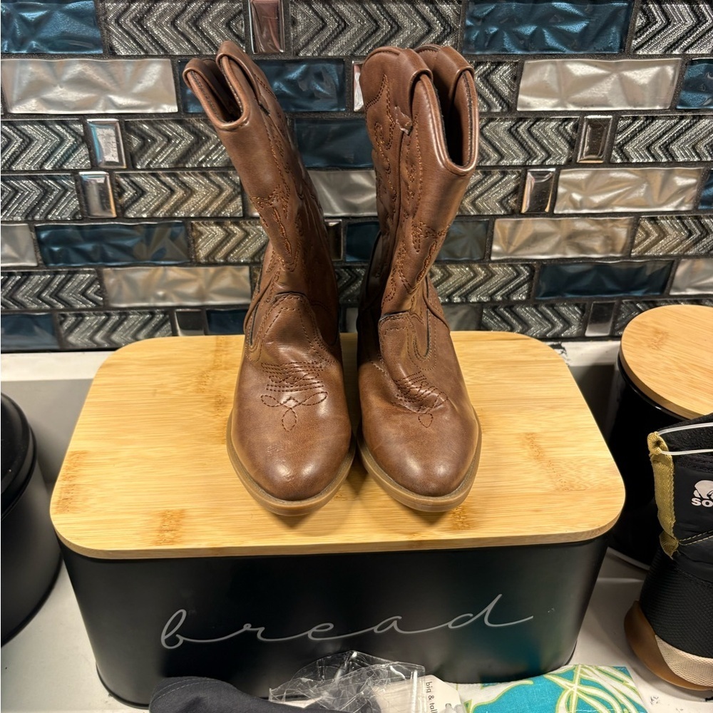 Tucker + Tate Light Brown Footwear